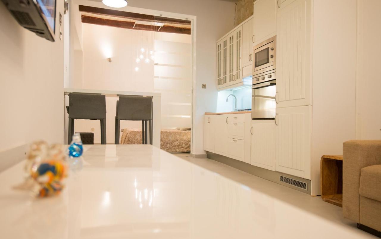 Valletta Most Central Studio Apartment 16Th-Century Building 외부 사진