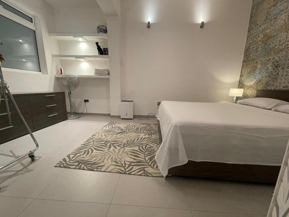 Valletta Most Central Studio Apartment 16Th-Century Building 외부 사진